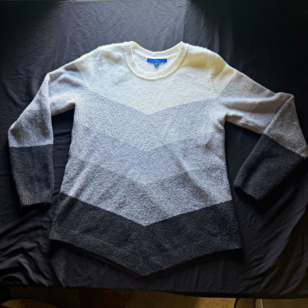 APT 9 Womens Colorblock Sweater XL Gray Cream Black Crewneck Long Sleeve Knit